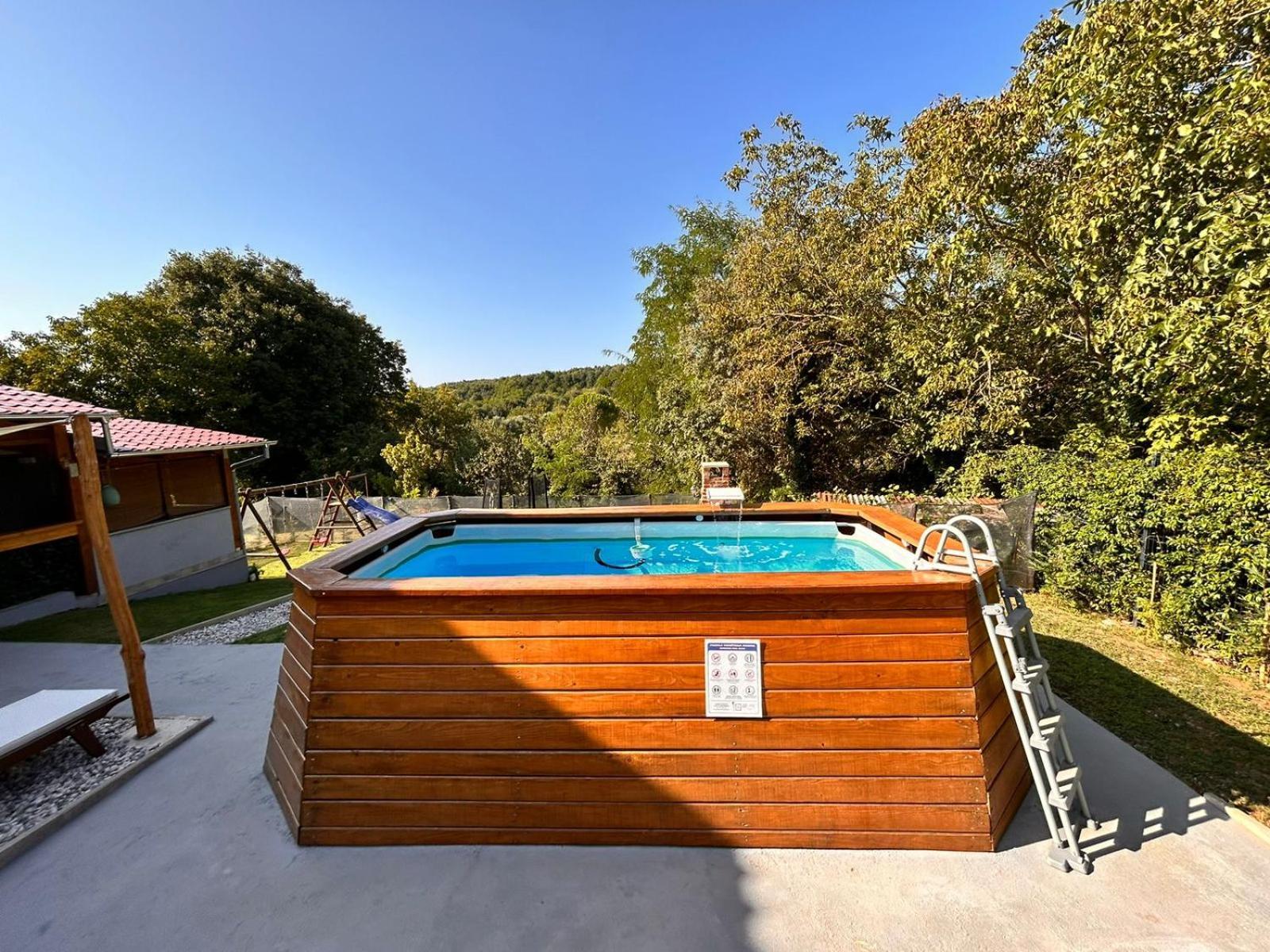 Apartman Goga With Pool And Jacuzzi Labin  Εξωτερικό φωτογραφία